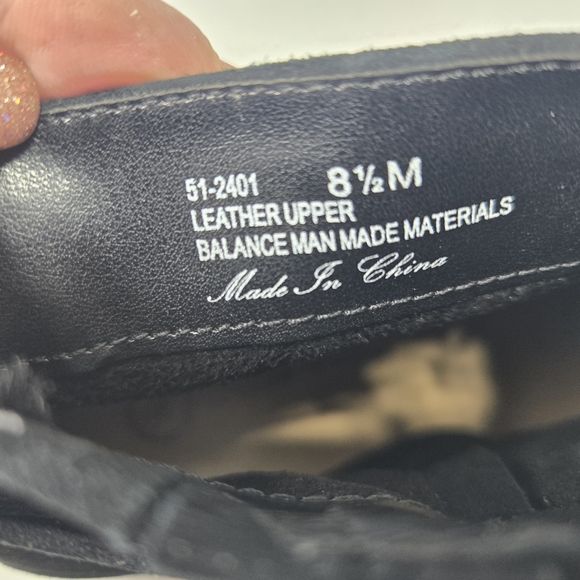 Bella Vita Arlette Black Suede Chelsea Ankle Booties Block Heel Boots Size 8.5 - Picture 14 of 15